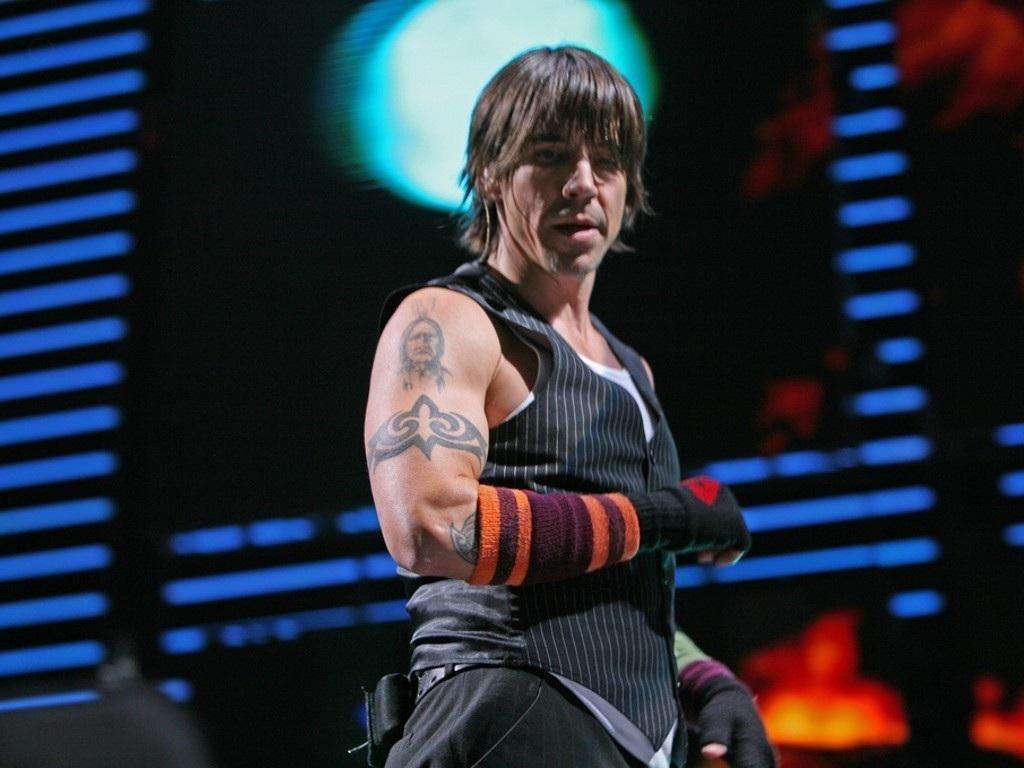 El cantante de Red Hot Chili Peppers fue hospitalizado