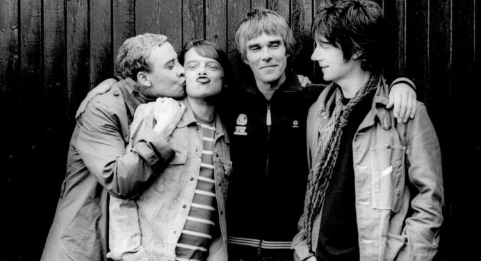 Stone Roses llega después de 20 años con un nuevo sencillo