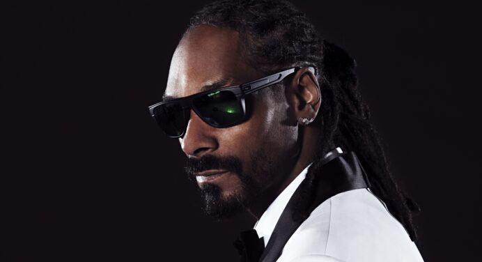 Snoop Dogg y su nuevo video para “Point See Money Gone”