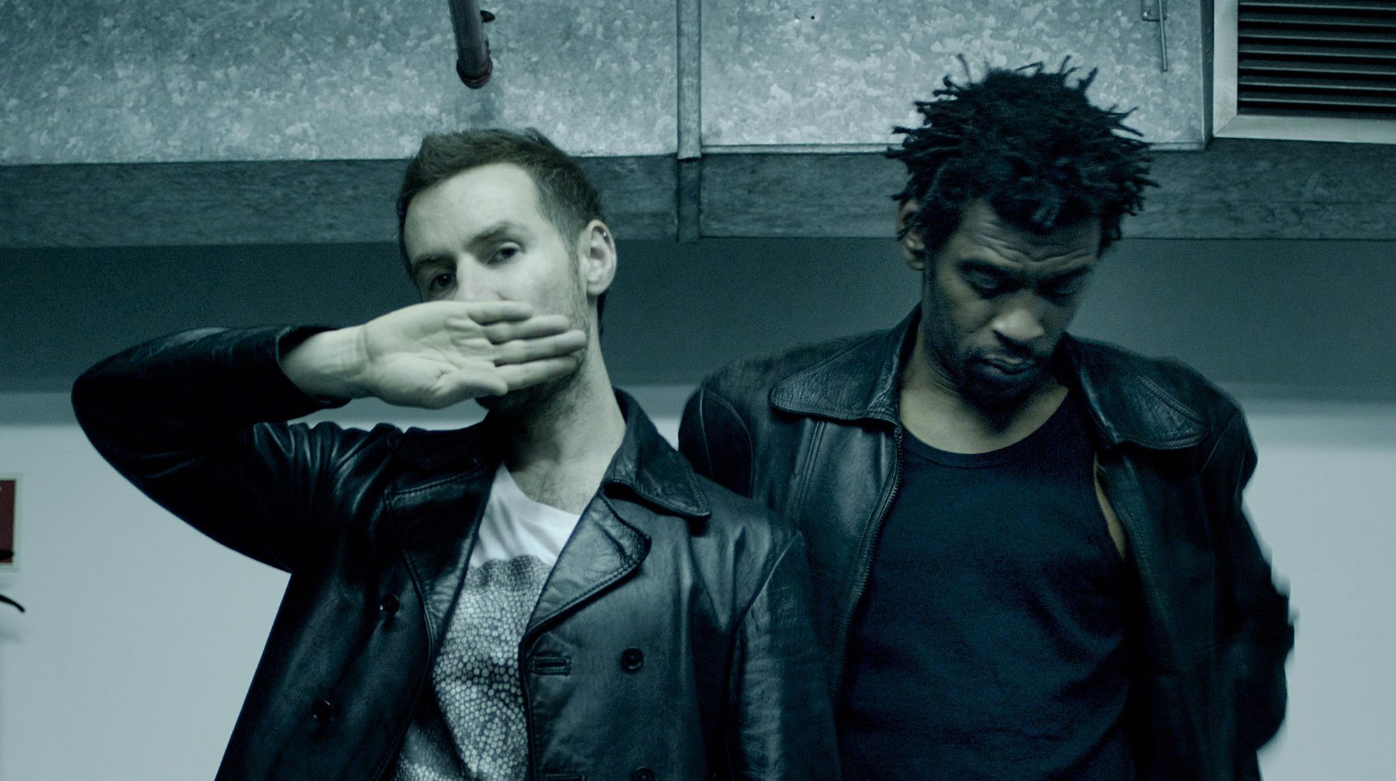 Massive Attack publica el video de “Come Near Me”