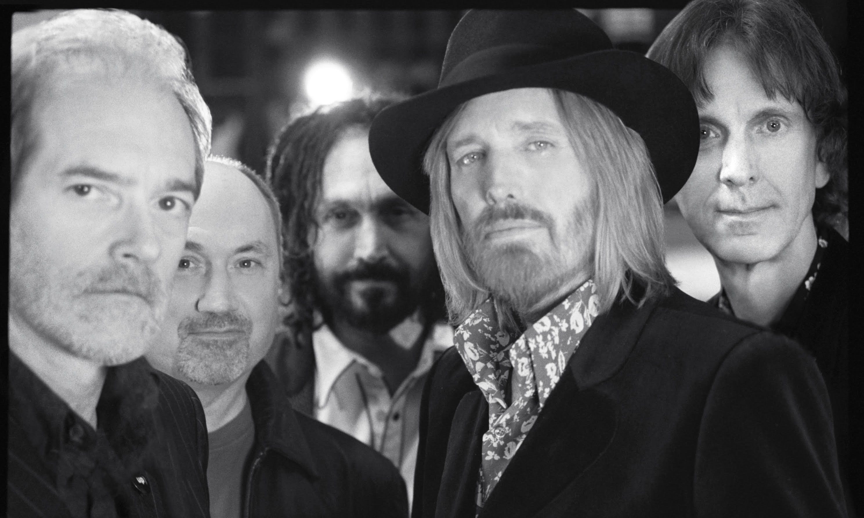 Anthony Hopkins protagoniza el video de la banda de Tom Petty, Mudcrutch