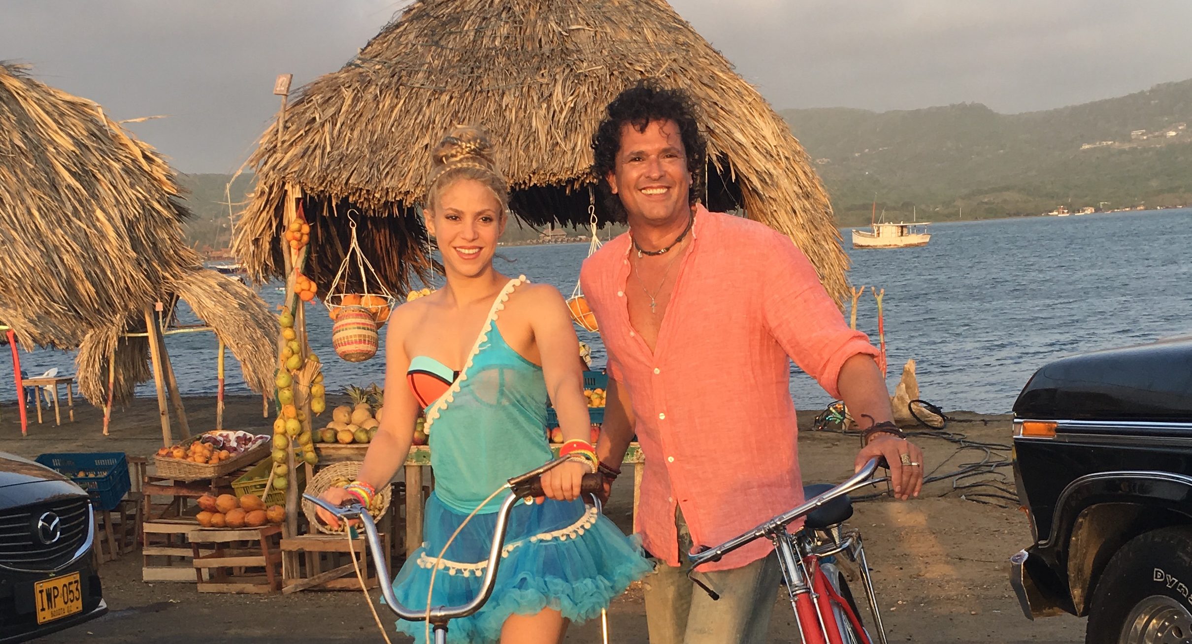 Después de tanta espera ya podemos ver el video de “La Bicicleta” de Shakira y Carlos Vives