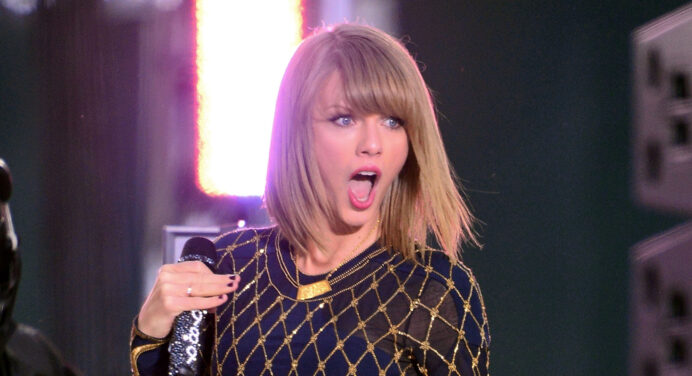 Venden una franela en memoria a ¿Taylor Swift?