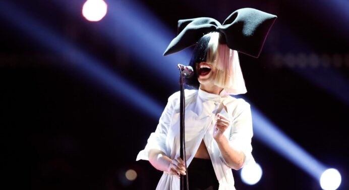 Sia está trabajando en música para la película ‘Vox Luz’, protagonizada por Rooney Mara