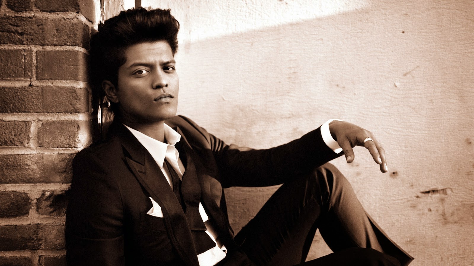 Bruno Mars. Nuevo álbum este año. Jamareo Artis. Cúsica Plus