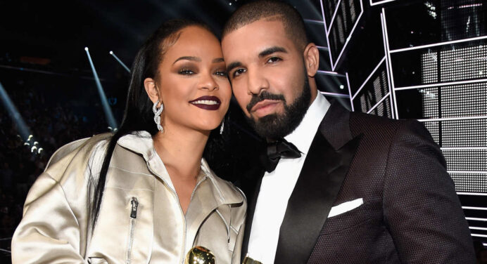 Mira el beso de Rihanna y Drake pero no el de los VMA