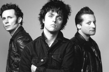 Green Day. Still Breathing. Nuevo tema. Revolution Radio. Nuevo tema. Cúsica Plus