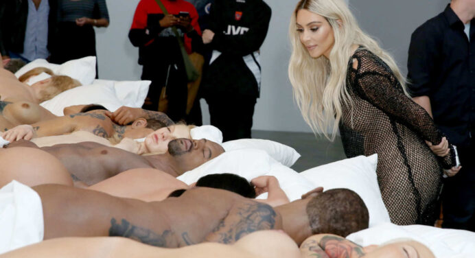 Las esculturas de “Famous” de Kanye West no están a la venta