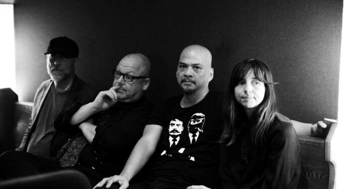 Pixies estrena extraño video animado para “Tenement Song”