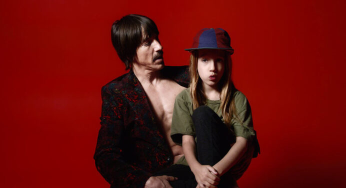 Anthony Kiedis invitó a su hijo a cantar junto a él en un concierto de Red Hot Chili Peppers