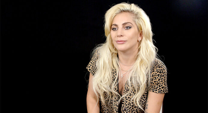 Lady Gaga estrenará un nuevo tema, “Million Reasons” en una gira de bares