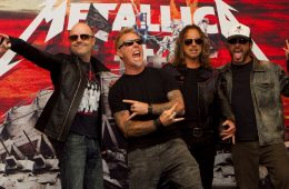 Metallica regala un nuevo tema con la compra de una de sus máscaras para Halloween. Cúsica Plus