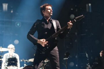 Muse quiere un escenario con imanes que los haga levitar en su próxima gira. Cúsica Plus