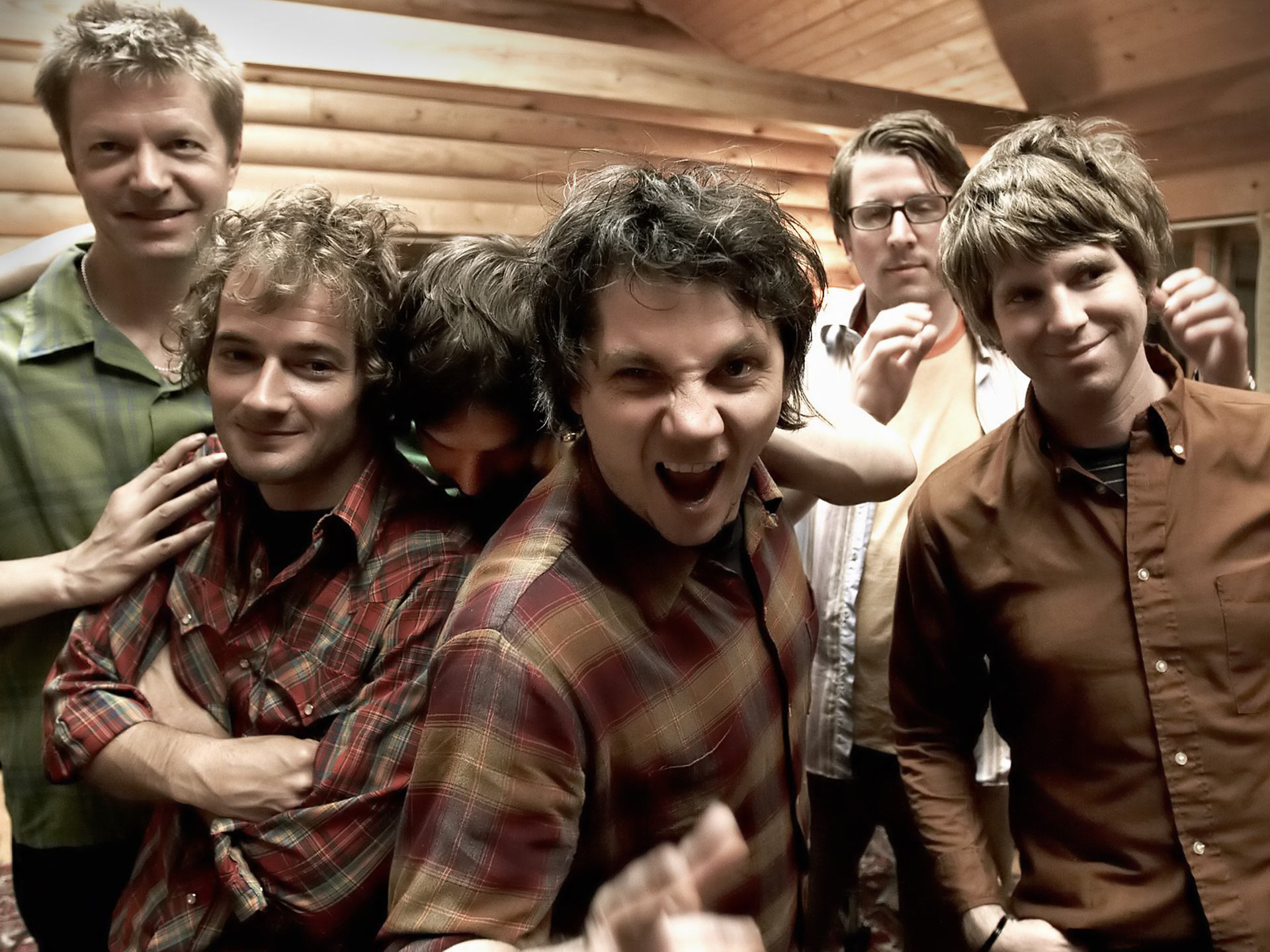 Un grifo y un panquecito protagonizan el video de Wilco para “Someone to Lose”. Cúsica Plus