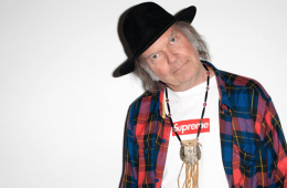 Neil Young publica el tema que da nombre a su nuevo disco, “Peace Trails”. Cúsica Plus