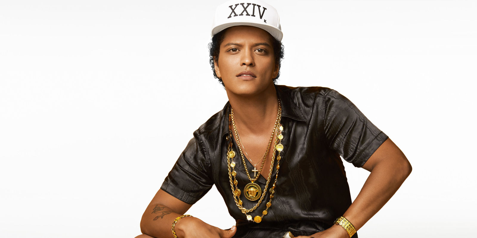 Ya salió ‘24K Magic’ el nuevo disco de Bruno Mars con la aparición de Halle Berry . Cusica Plus