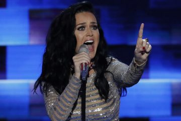 Katy Perry reveló que sus padres votaron por Donald Trump. Cúsica Plus