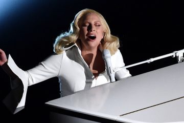 Lady Gaga cantó una versión a piano de “Perfect Illusion” para la televisión Japonesa. Cúsica Plus