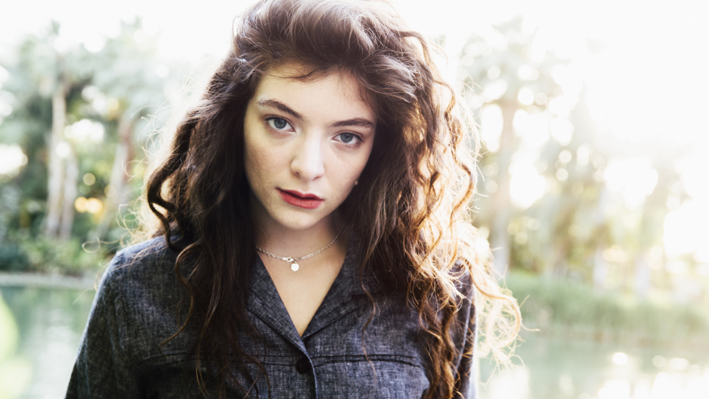 Lorde reflexiona sobre volverse adulto y habla sobre su nuevo disco. Cúsica Plus
