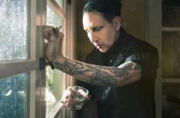 ¿Un hombre decapitado vestido como Donald Trump? en un video de Marilyn Manson es posible. Cúsica Plus