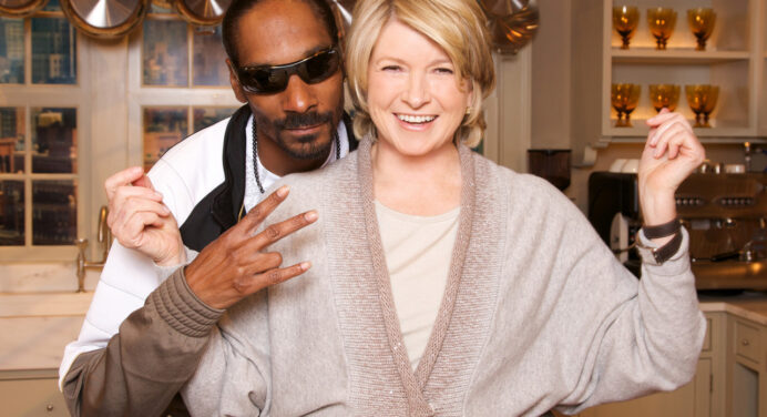 Ya podemos ver el primer episodio del programa de cocina de Martha Stewart y Snoop Dogg