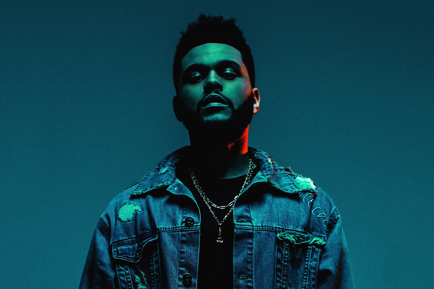 The Weeknd interpretó “Feel It Coming” y “ Starboy” en The Tonight Show con Jimmy Fallon. Cusica Plus