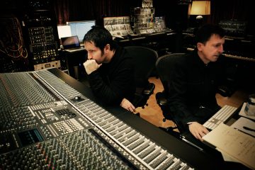 Ya salió ‘Not The Actual Events’ el esperado EP de Nine Inch Nails con colaboraciones de Dave Grohl y más. Cusica Plus