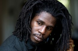 Chronixx presenta el video de “Majesty”. Cusica Plus