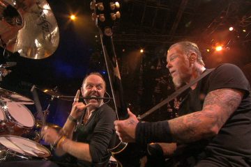Metallica toca “Atlas, Rise!”, “For Whom The Bells Tolls” y juegan contra sus fanáticos en Jimmy Kimmel Live!. Cusica Plus
