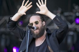 Father John Misty revela nuevo tema de ‘Pure Comedy’: “Two Wildly Different Perspective”. Cusica Plus