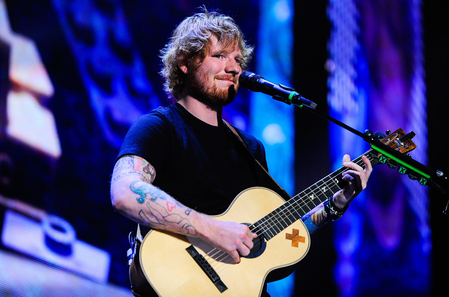 Ed Sheeran revela la fecha de lanzamiento y el tracklist de su nuevo disco ‘÷’. Cusica Plus