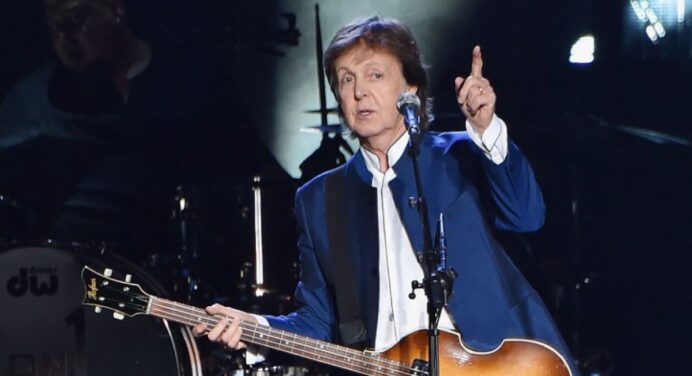 Paul McCartney demanda a Sony para recuperar sus derechos sobre canciones de The Beatles