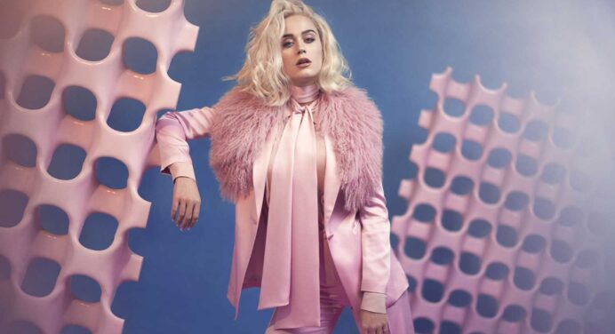 Katy Perry estrena video para «Chained To The Rhythm»