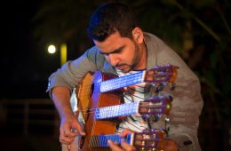 Miguel Siso y sus cuatro cuerdas nos dan pistas de su presentación en Noches de Guataca y su próximo disco. Cusica Plus.