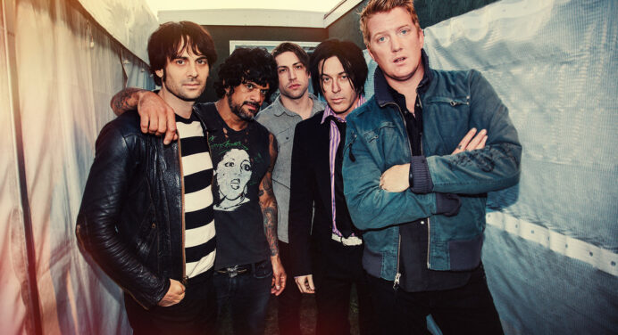 Queens Of The Stone Age prepara álbum de estudio