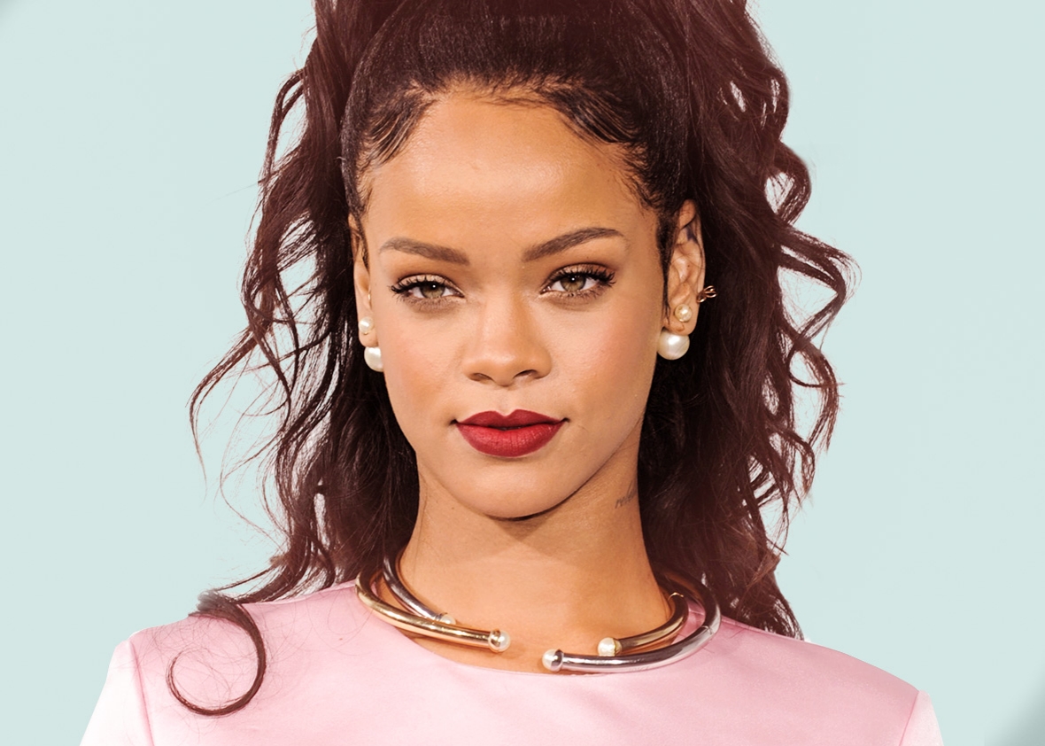 Fundación Harvard nombra a Rihanna "Humanitaria del Año". Cusica plus