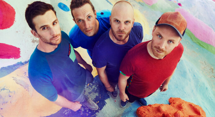 Coldplay estrena sencillo “Hypnotised”