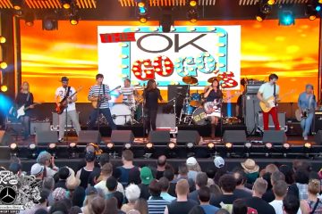 Mira el show de Ok Go junto a The Go-Go's. Cusica plus. Cusica plus
