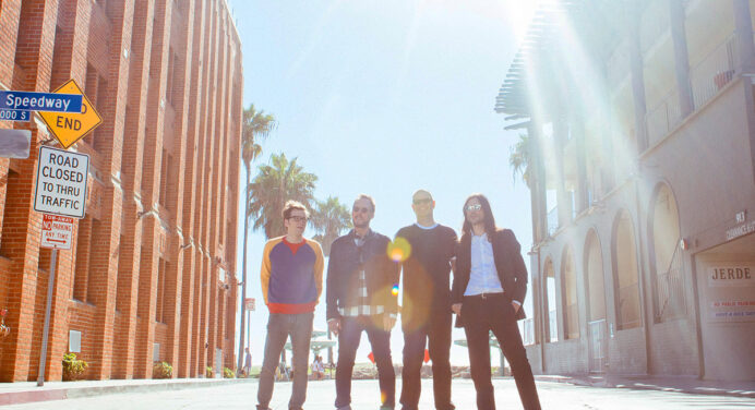 Weezer comparte sencillo titulado «Feels Like Summer»