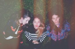 Haim anuncia lanzamiento de su nuevo disco