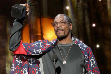 Snoop Dogg indujo a Tupac Shakur al Salón de la Fama del Rock and Roll. Cusica plus