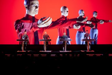 La banda alemana Kraftwerk sacará disco en vivo con videos 3D