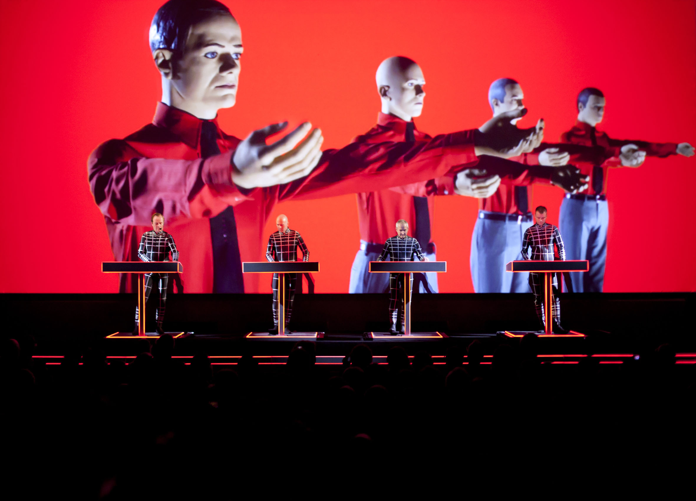 La banda alemana Kraftwerk sacará disco en vivo con videos 3D