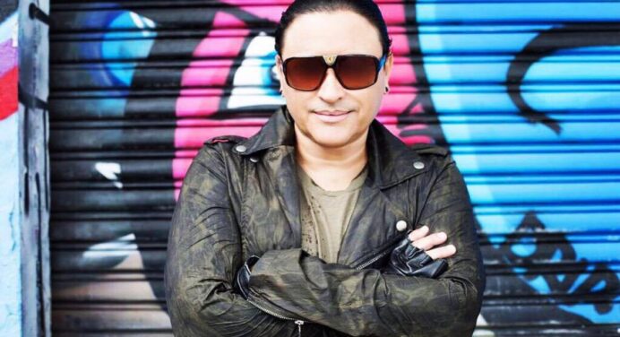 Elvis Crespo junto a Los Ilegales presenta videoclip para «Guayo»