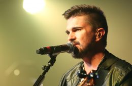 Juanes presenta: "El Ratico" con Kali Uchis (+Video)