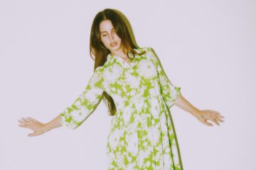 Lana del Rey comparte extracto de nueva canción que habla sobre la paz. Cusica plus