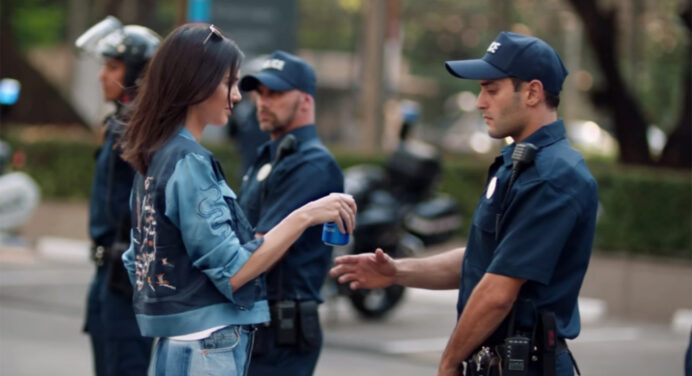 ¿The Chemical Brothers predicen polémico comercial de Pepsi?