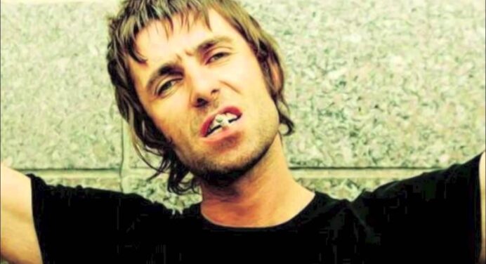 Liam Gallagher rompe el silencio con su primer sencillo «Wall Of Glass»