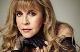 Stevie Nicks presento su nueva canción: la enternecedora "Your Hand I Will Never Let It Go"