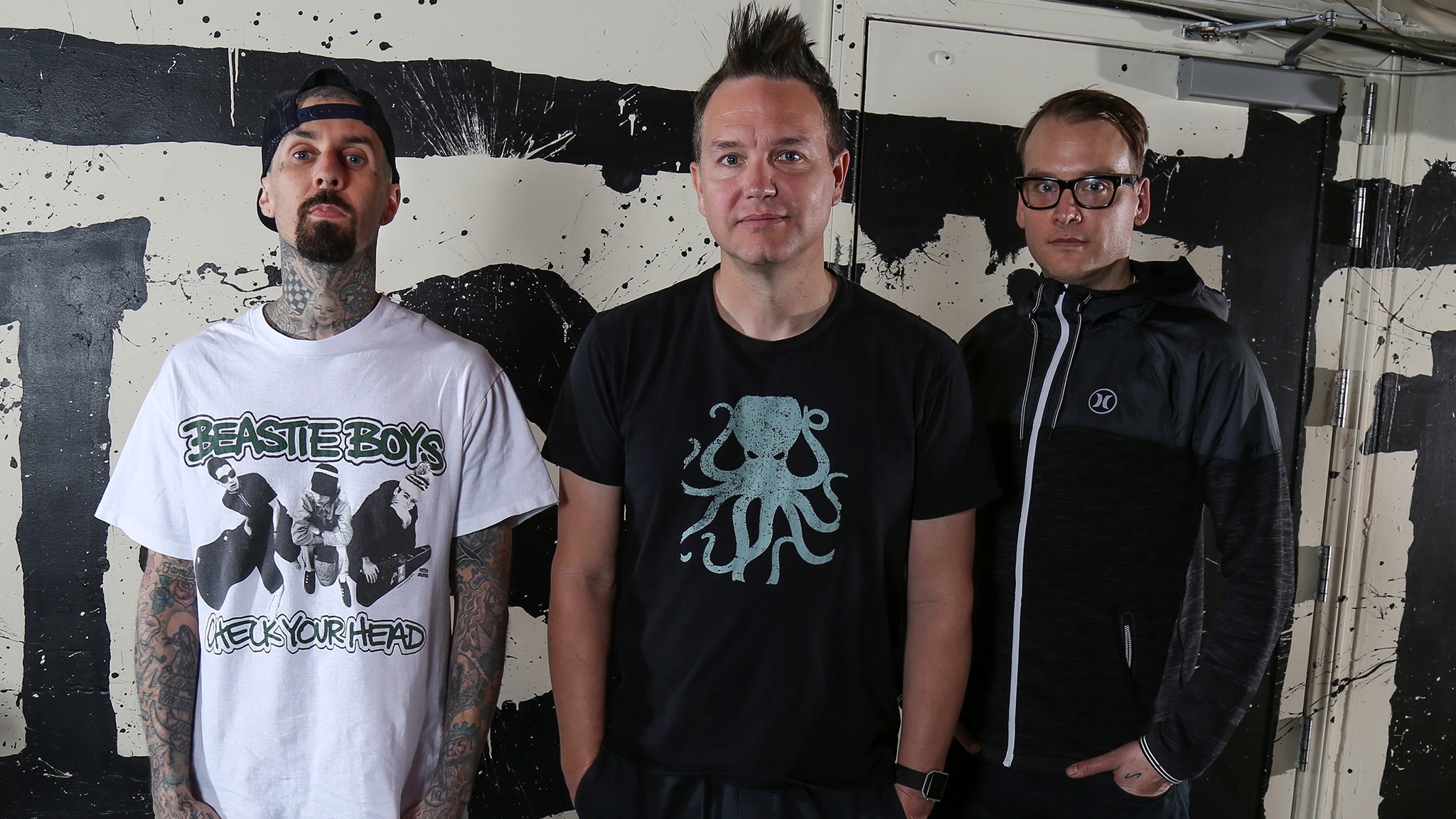 Blink 182 se pone hogareño con «Home is Such a Lonely Place»